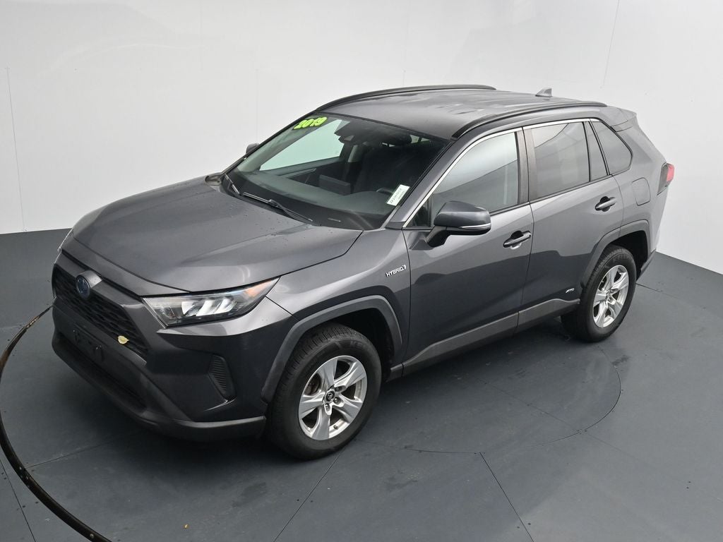 2019 Toyota RAV4 LE