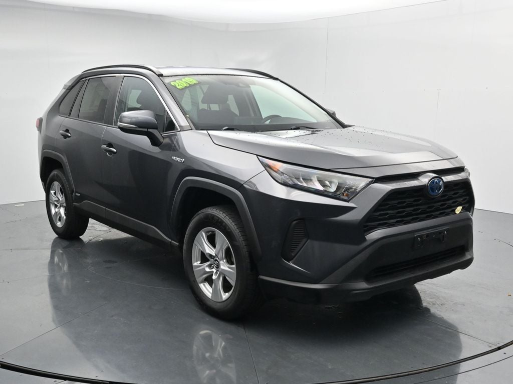 2019 Toyota RAV4 LE