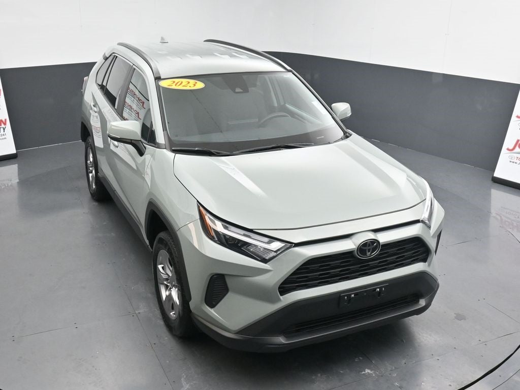 2023 Toyota RAV4 XLE