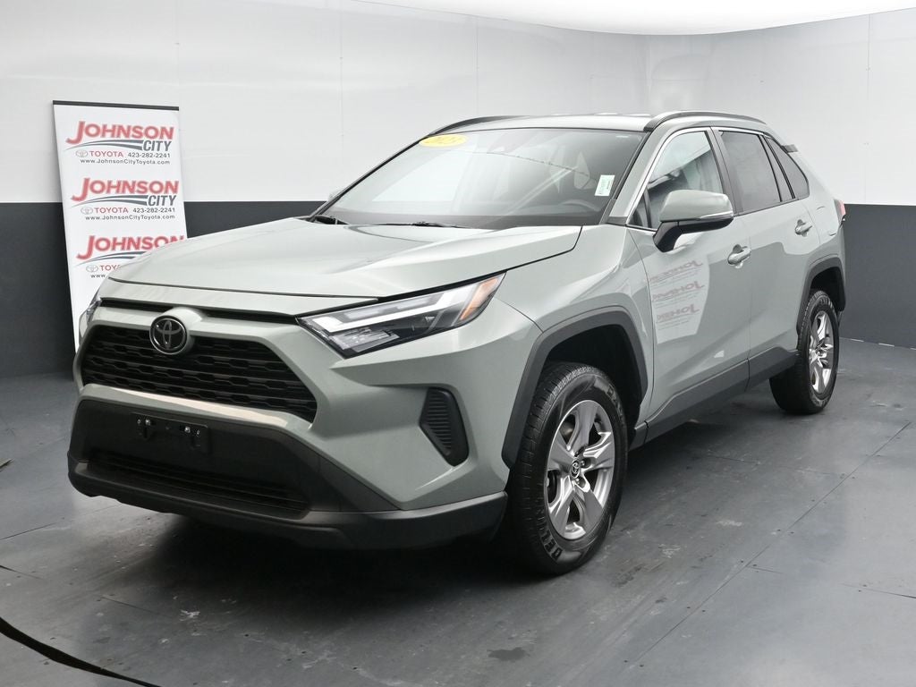 2023 Toyota RAV4 XLE