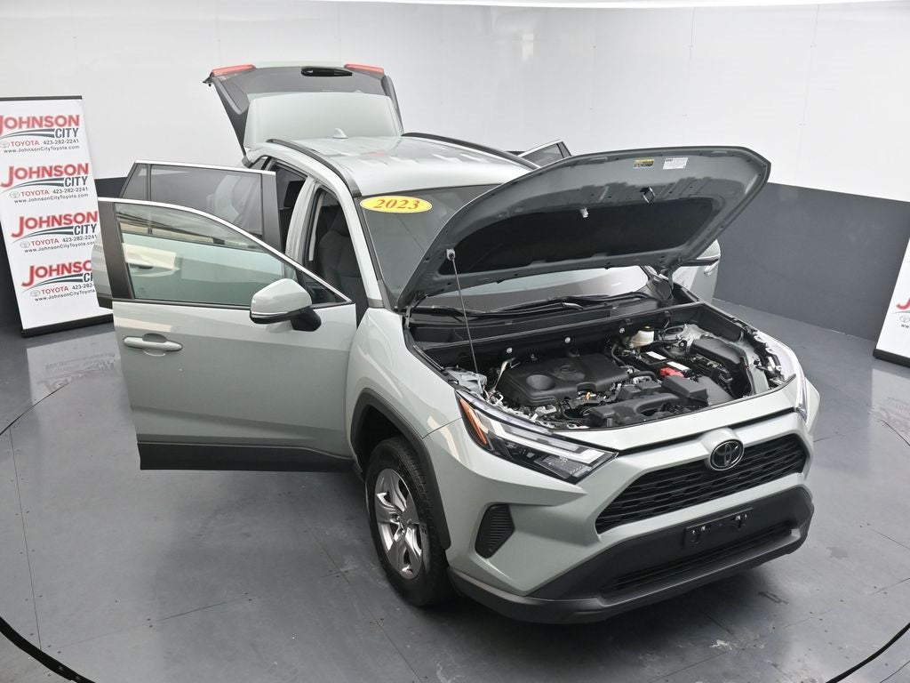 2023 Toyota RAV4 XLE