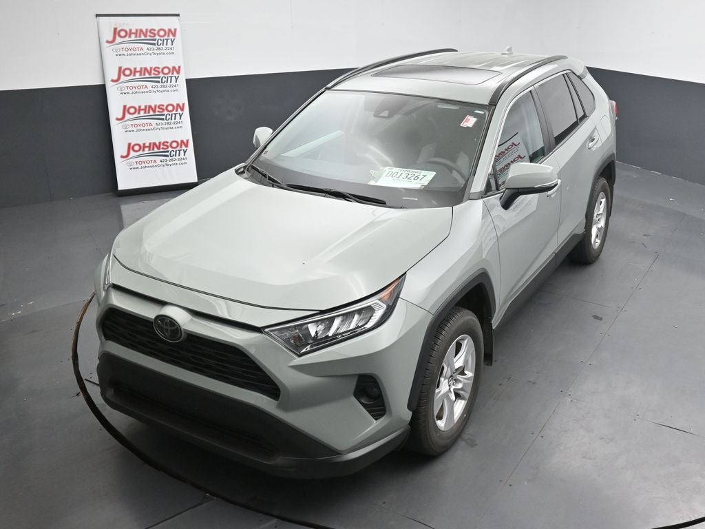 2020 Toyota RAV4 XLE