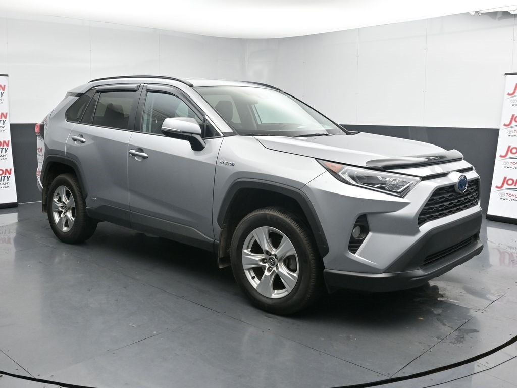 2020 Toyota RAV4 XLE