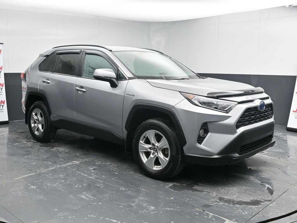 2020 Toyota RAV4 XLE