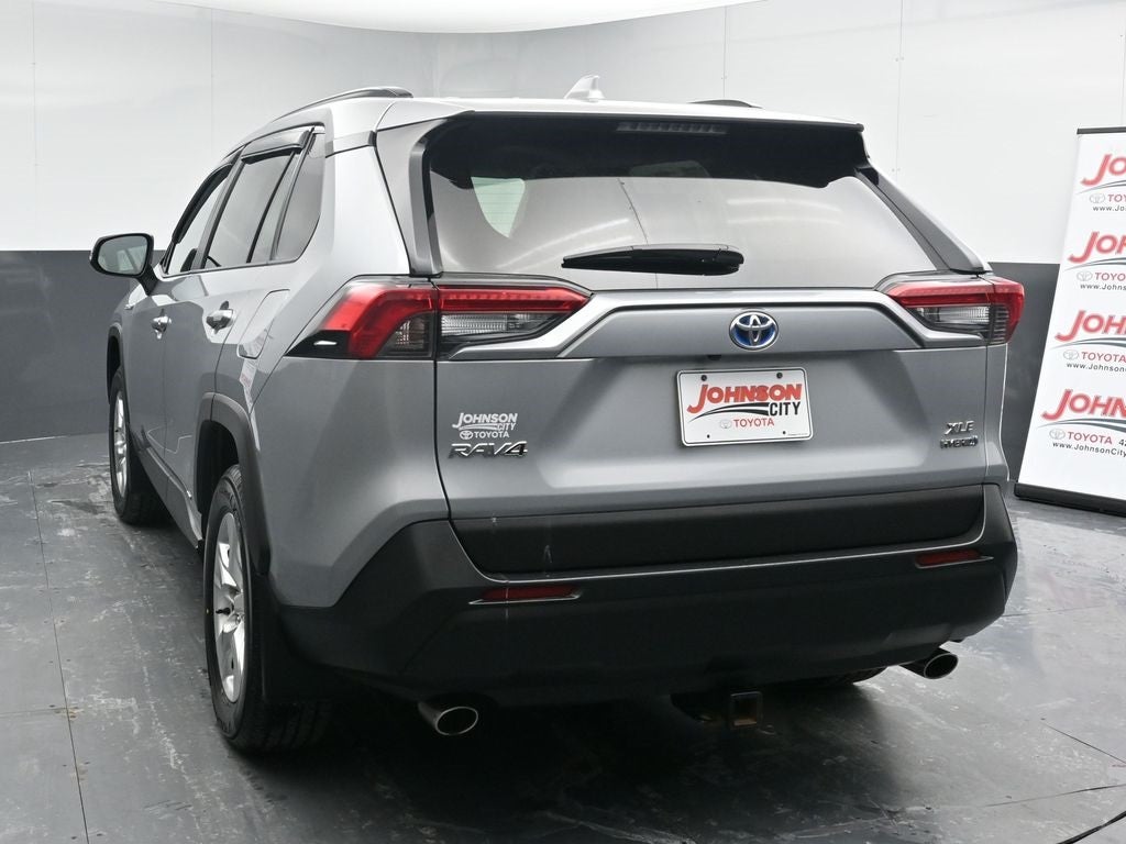 2020 Toyota RAV4 XLE