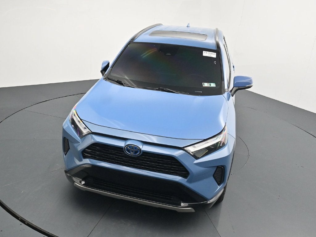 2024 Toyota RAV4 SE