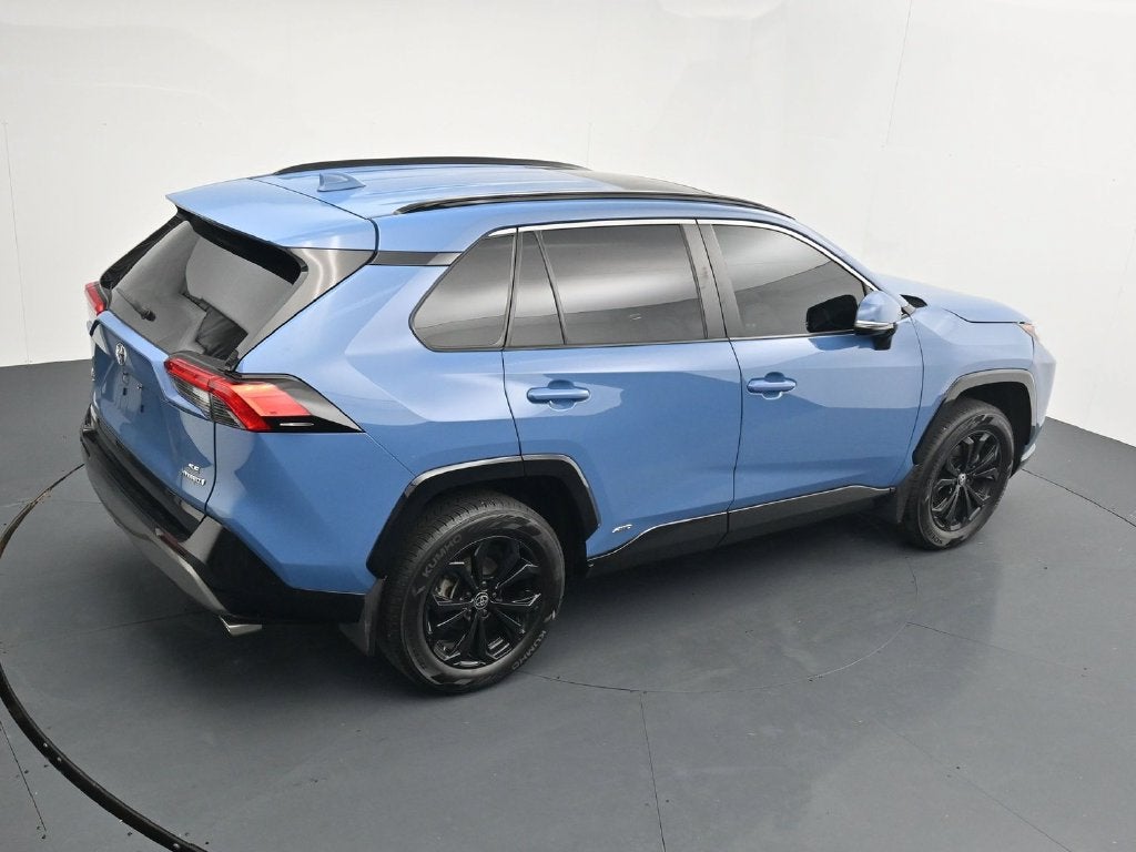 2024 Toyota RAV4 SE