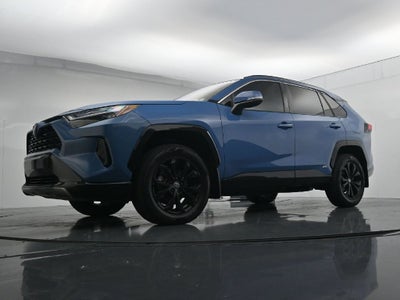2024 Toyota RAV4 SE