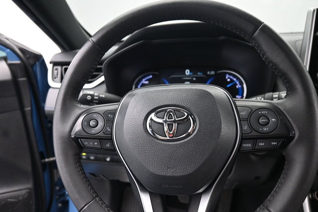 2024 Toyota RAV4 SE
