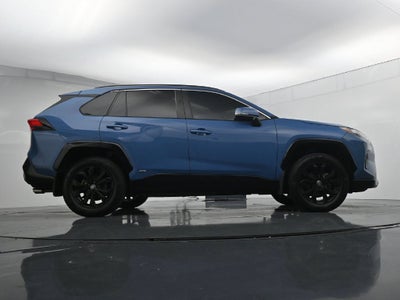 2024 Toyota RAV4 SE