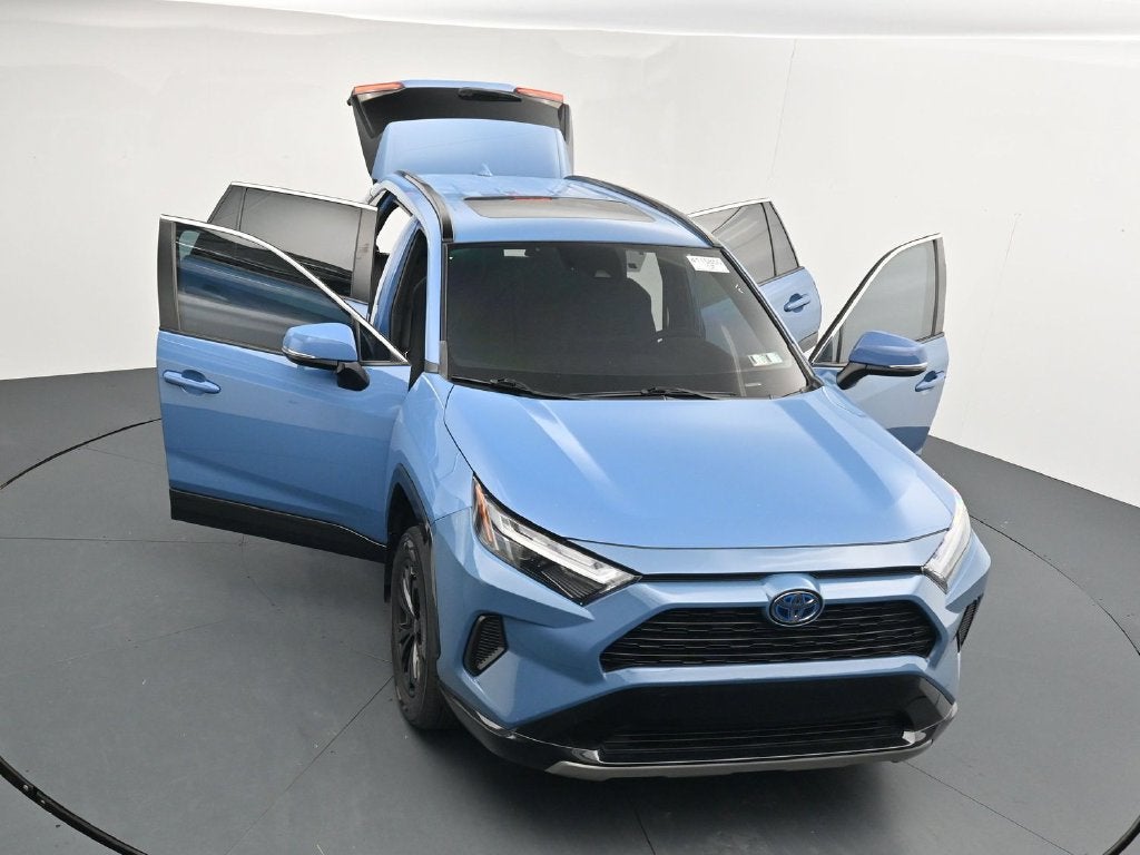 2024 Toyota RAV4 SE