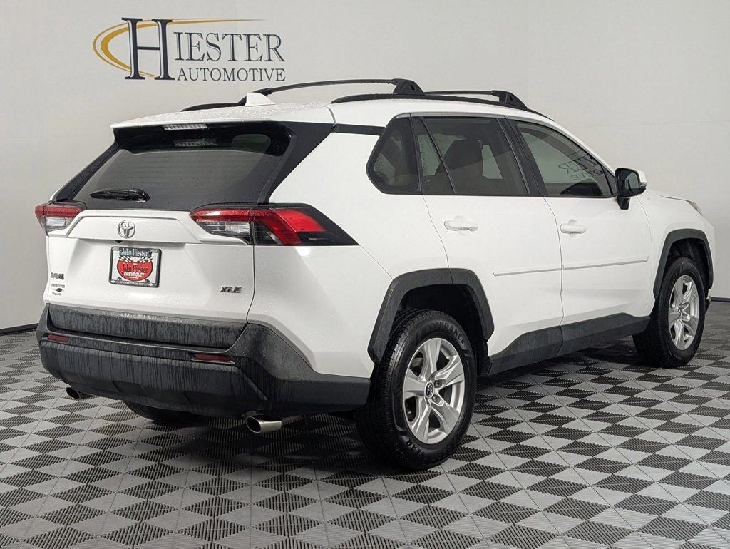 2021 Toyota RAV4 XLE