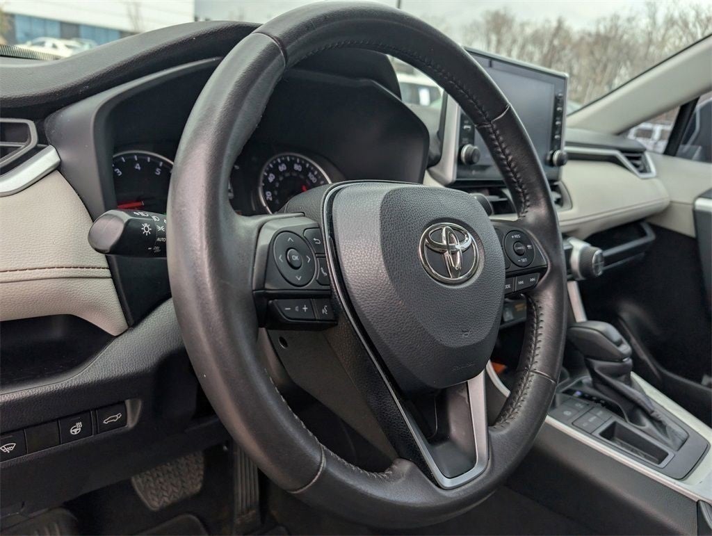 2022 Toyota RAV4 XLE