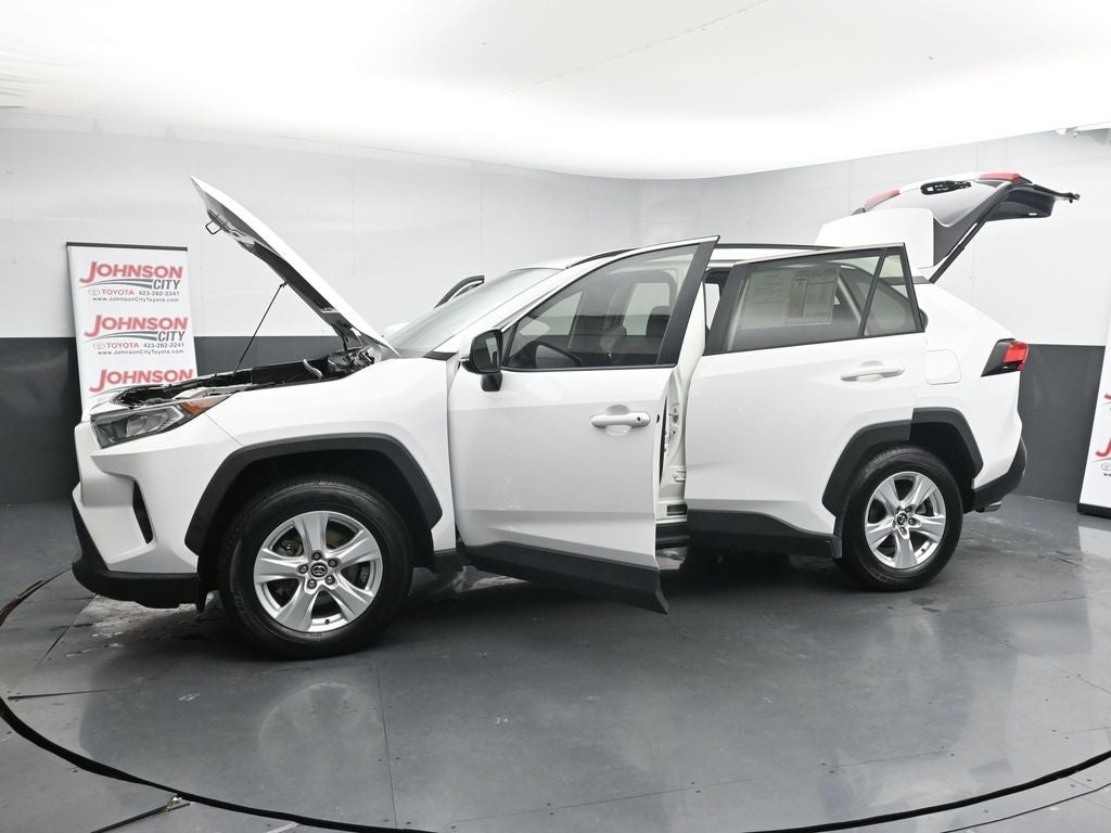2020 Toyota RAV4 XLE