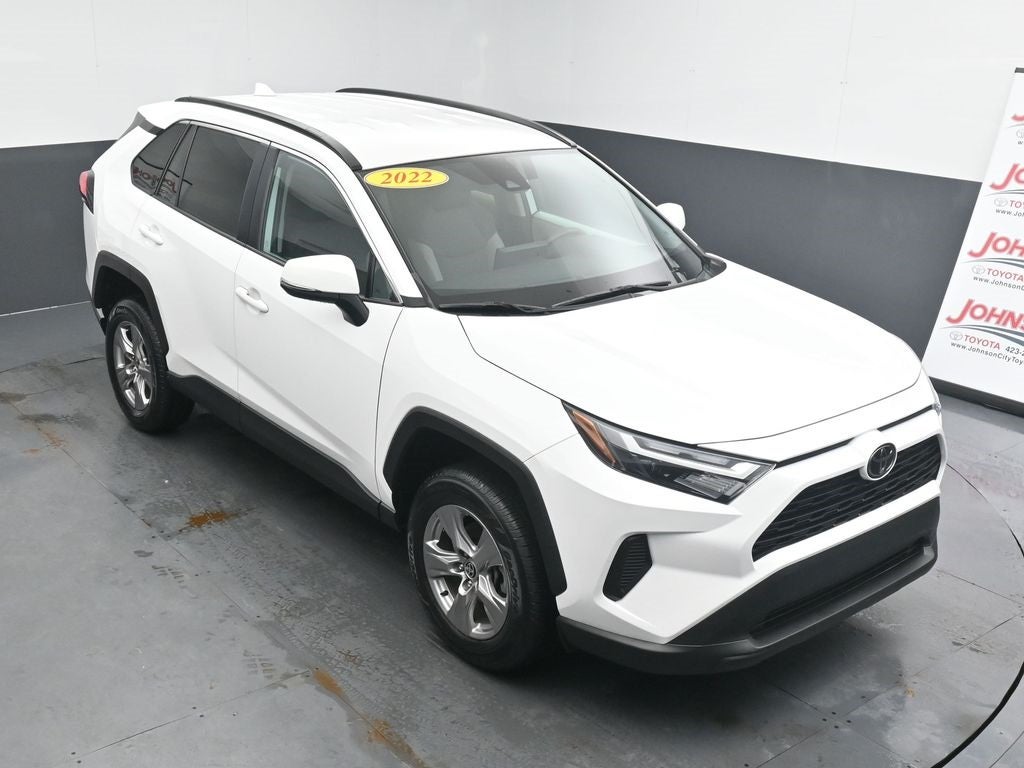 2022 Toyota RAV4 XLE