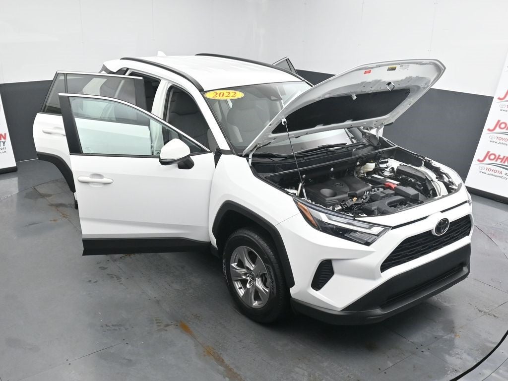 2022 Toyota RAV4 XLE