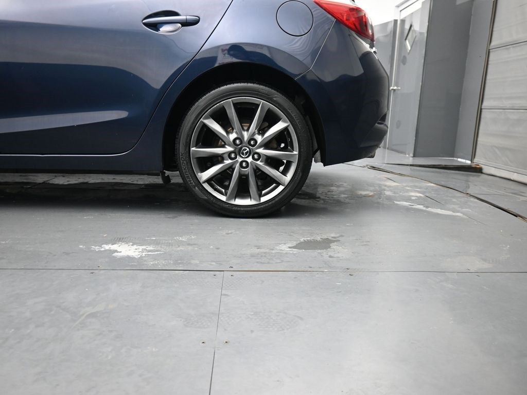 2018 Mazda Mazda3 5-Door Touring