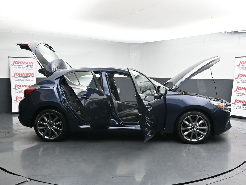 2018 Mazda Mazda3 5-Door Touring