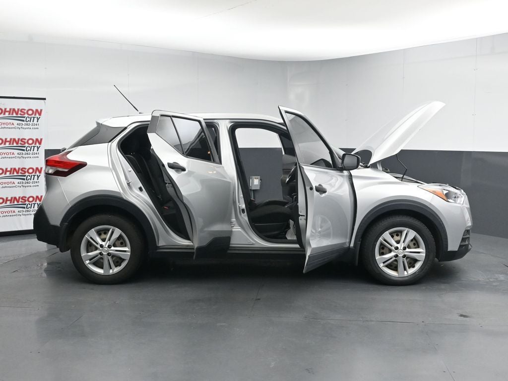 2020 Nissan Kicks S