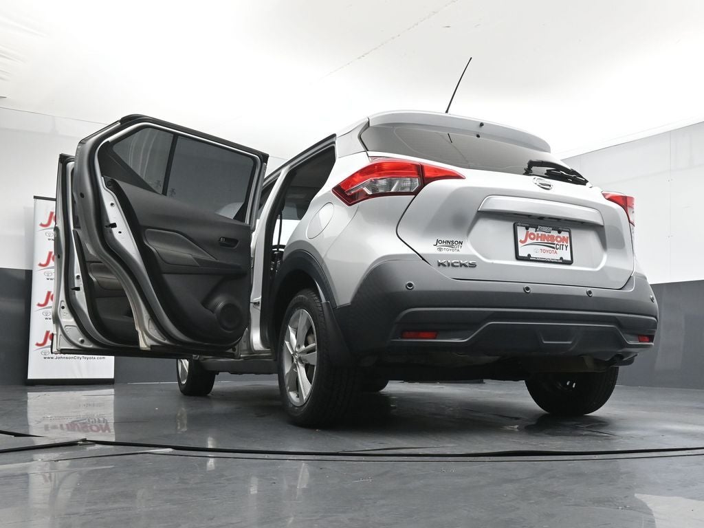 2020 Nissan Kicks S