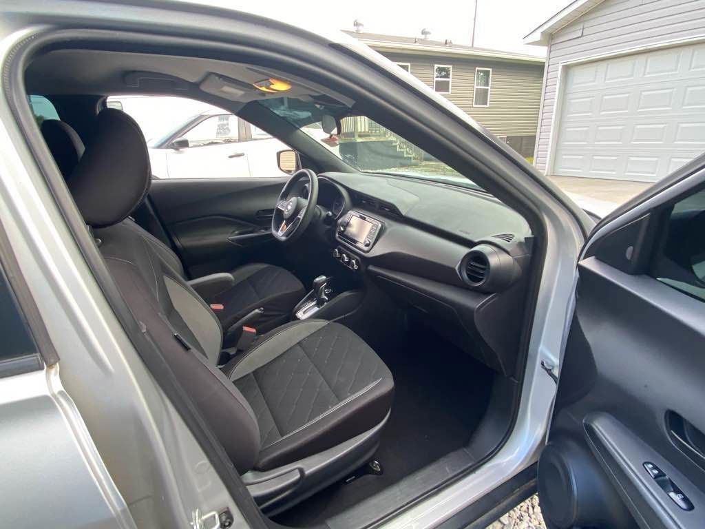 2020 Nissan Kicks S