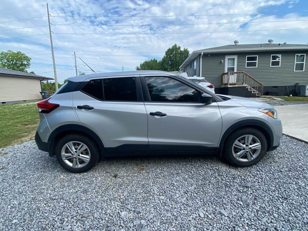2020 Nissan Kicks S