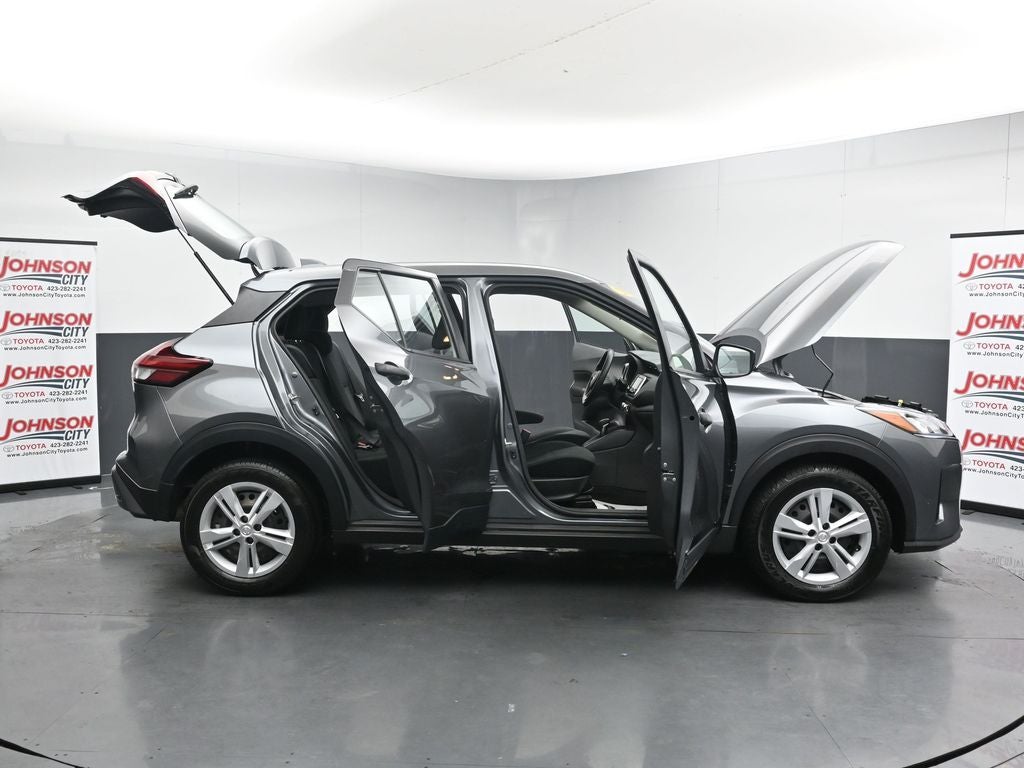 2024 Nissan Kicks S