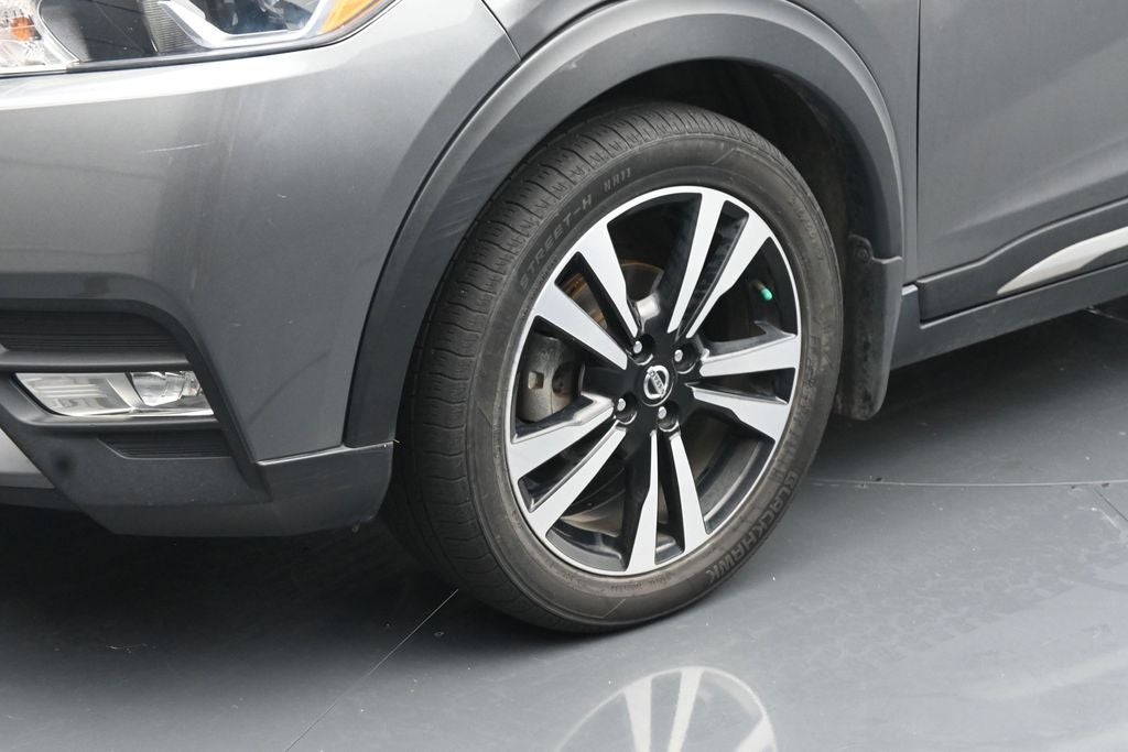 2019 Nissan Kicks SR