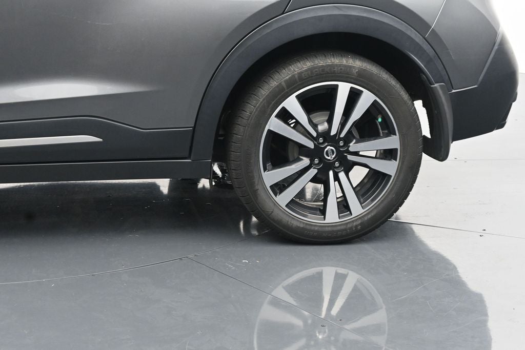2019 Nissan Kicks SR