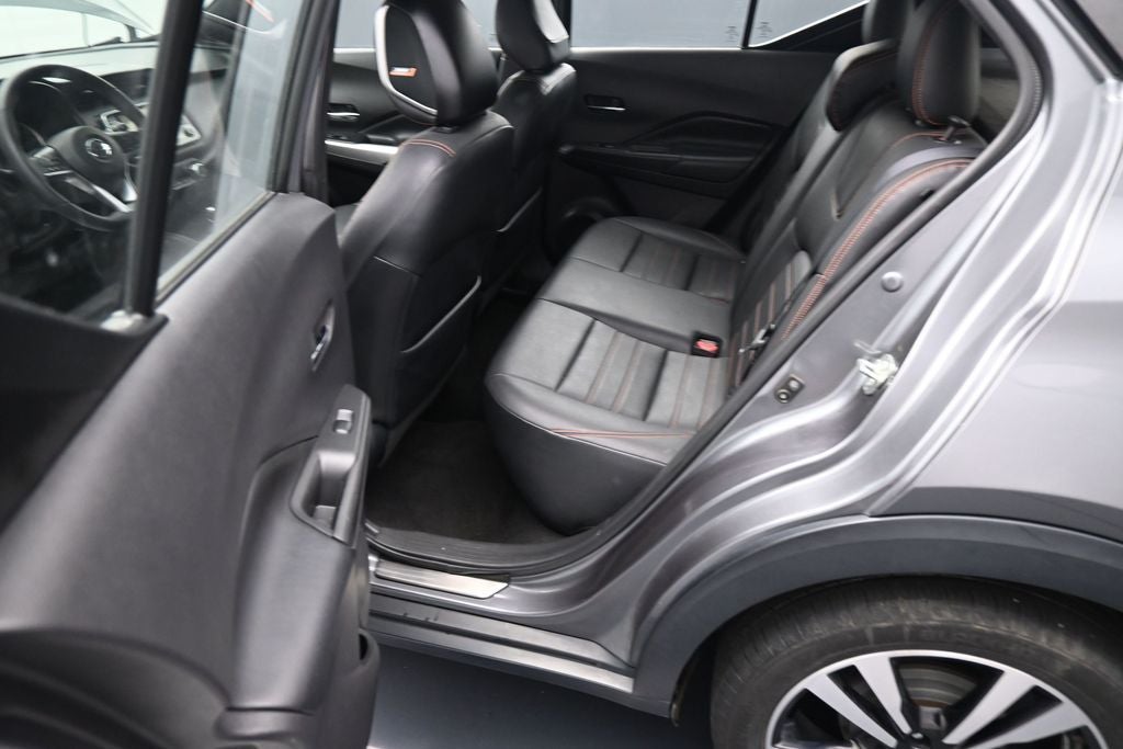 2019 Nissan Kicks SR