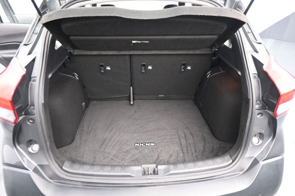 2019 Nissan Kicks SR