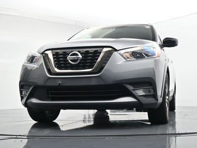 2019 Nissan Kicks SR