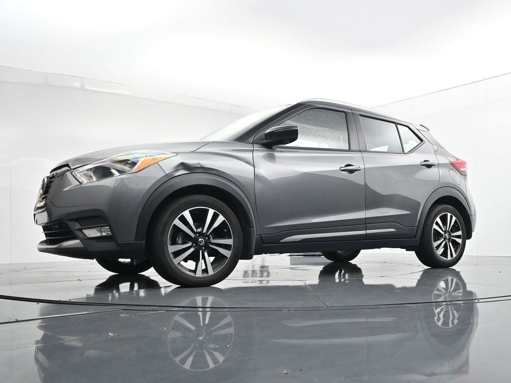 2019 Nissan Kicks SR