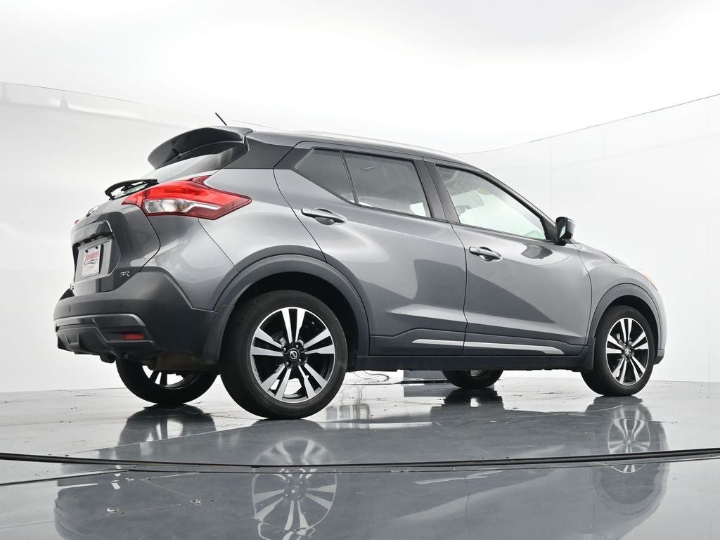 2019 Nissan Kicks SR