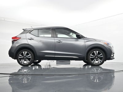 2019 Nissan Kicks SR