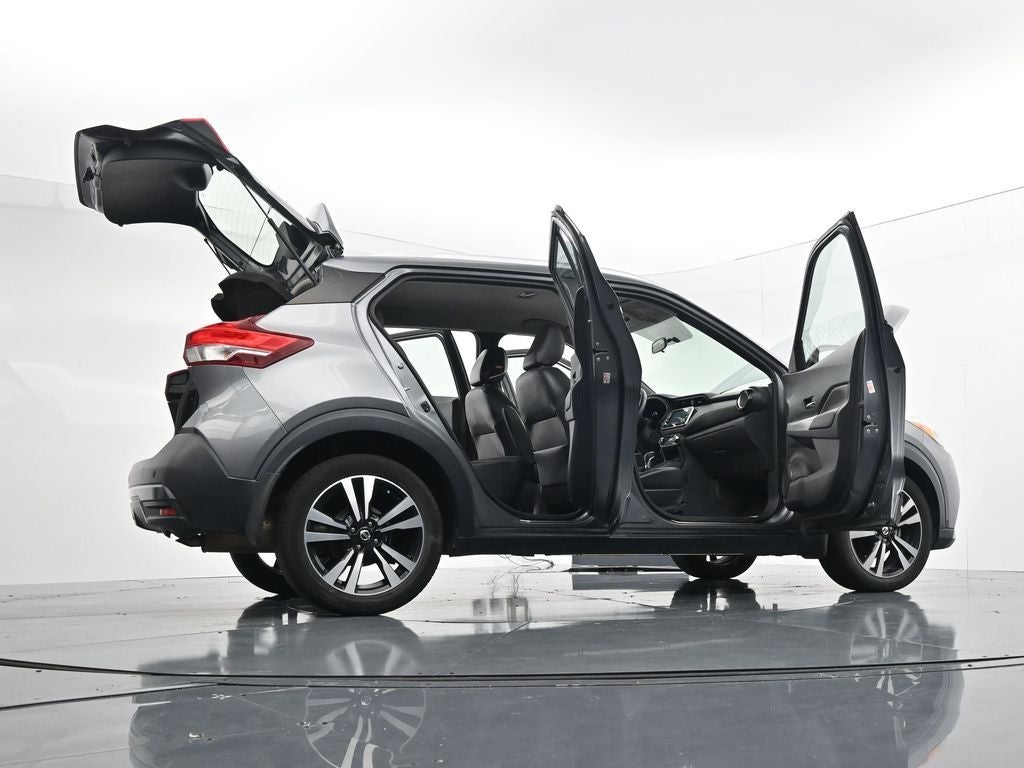 2019 Nissan Kicks SR
