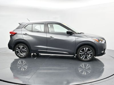 2019 Nissan Kicks SR