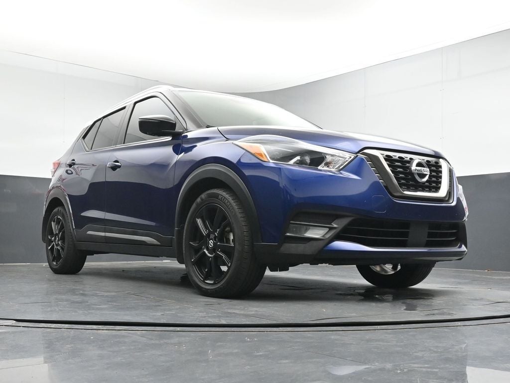 2020 Nissan Kicks SR