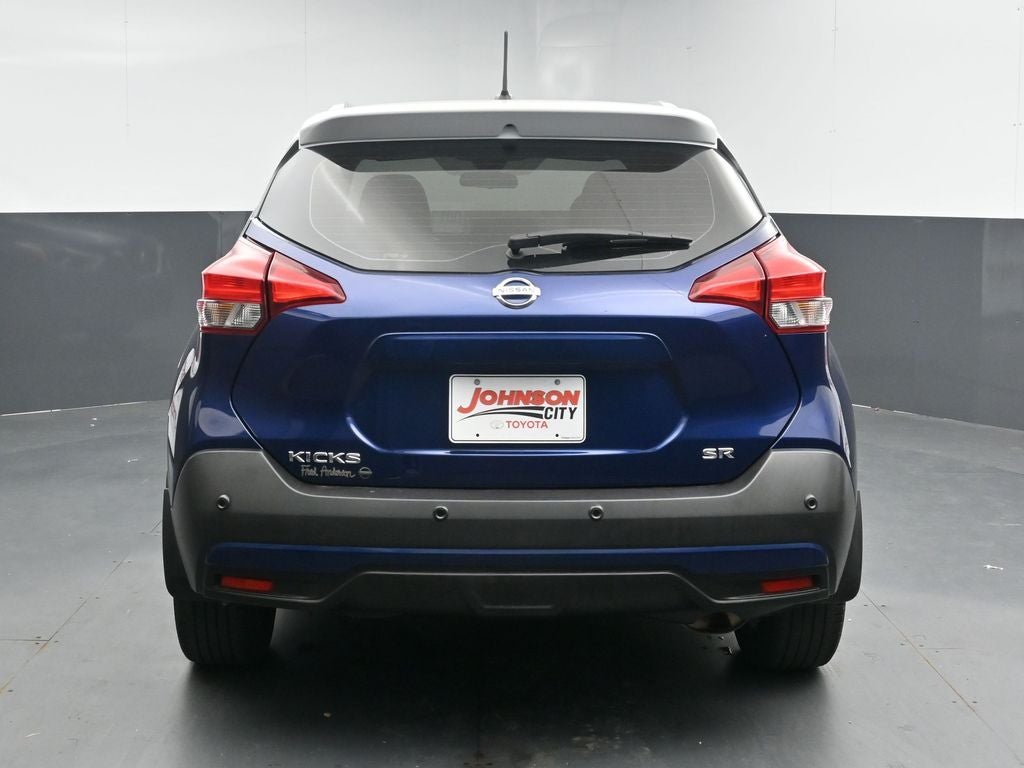 2020 Nissan Kicks SR