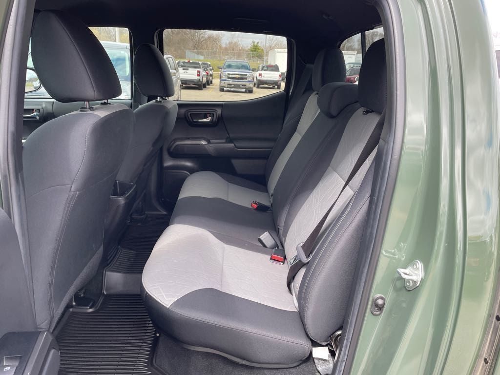 2022 Toyota Tacoma TRD Sport V6