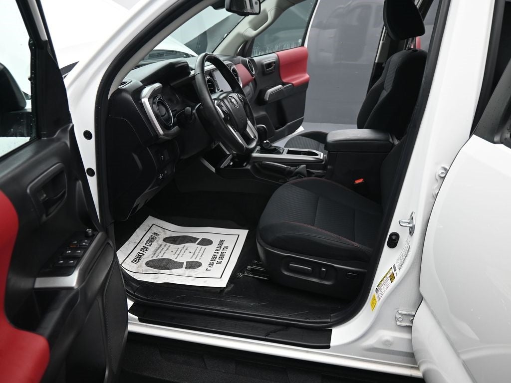 2022 Toyota Tacoma SR5 V6