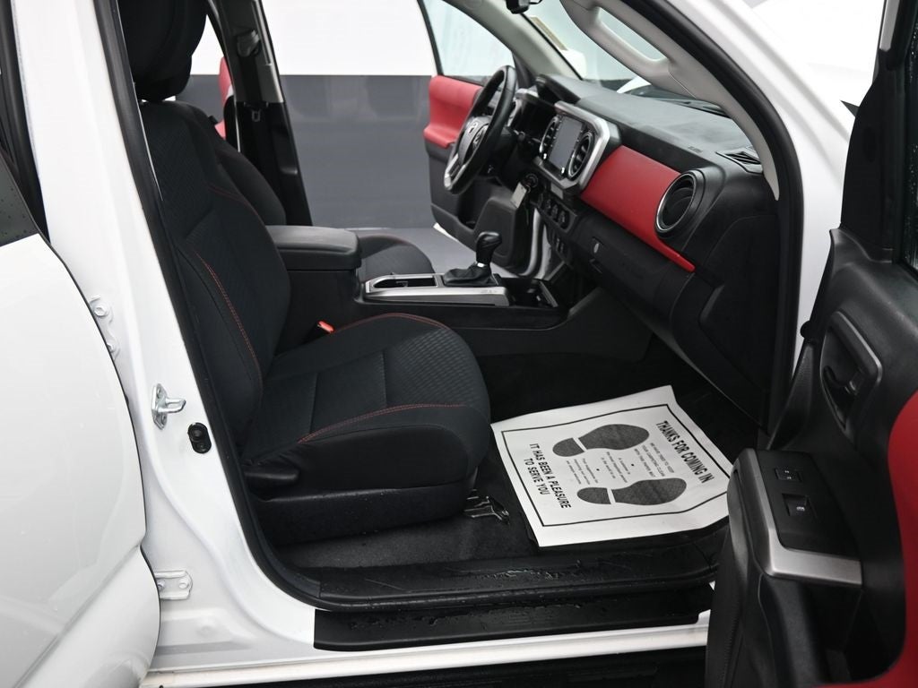 2022 Toyota Tacoma SR5 V6