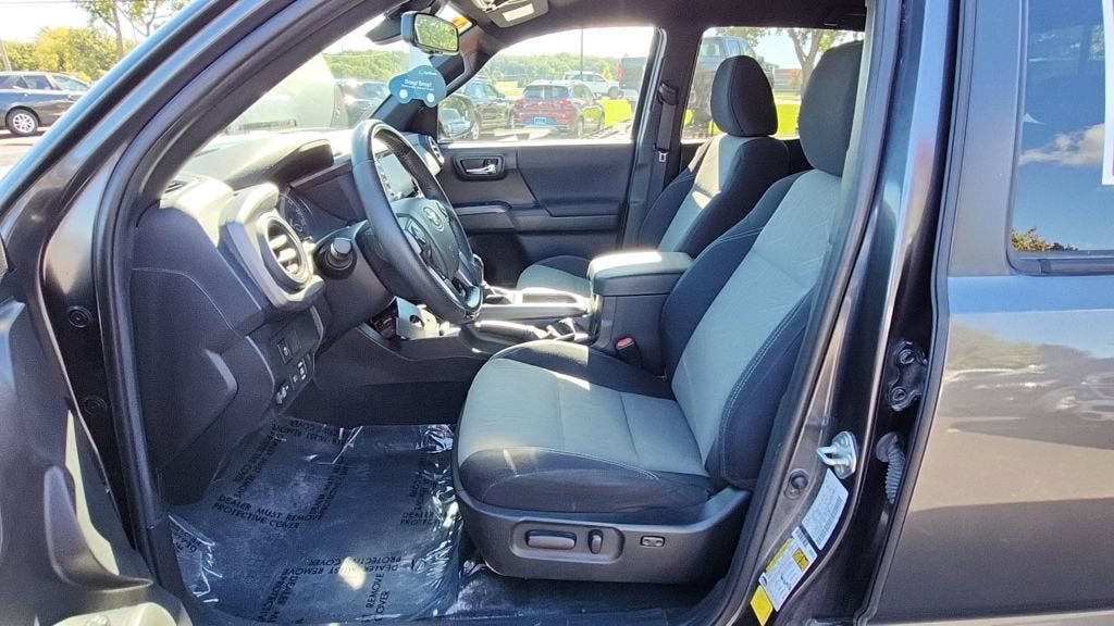 2022 Toyota Tacoma TRD Off-Road V6
