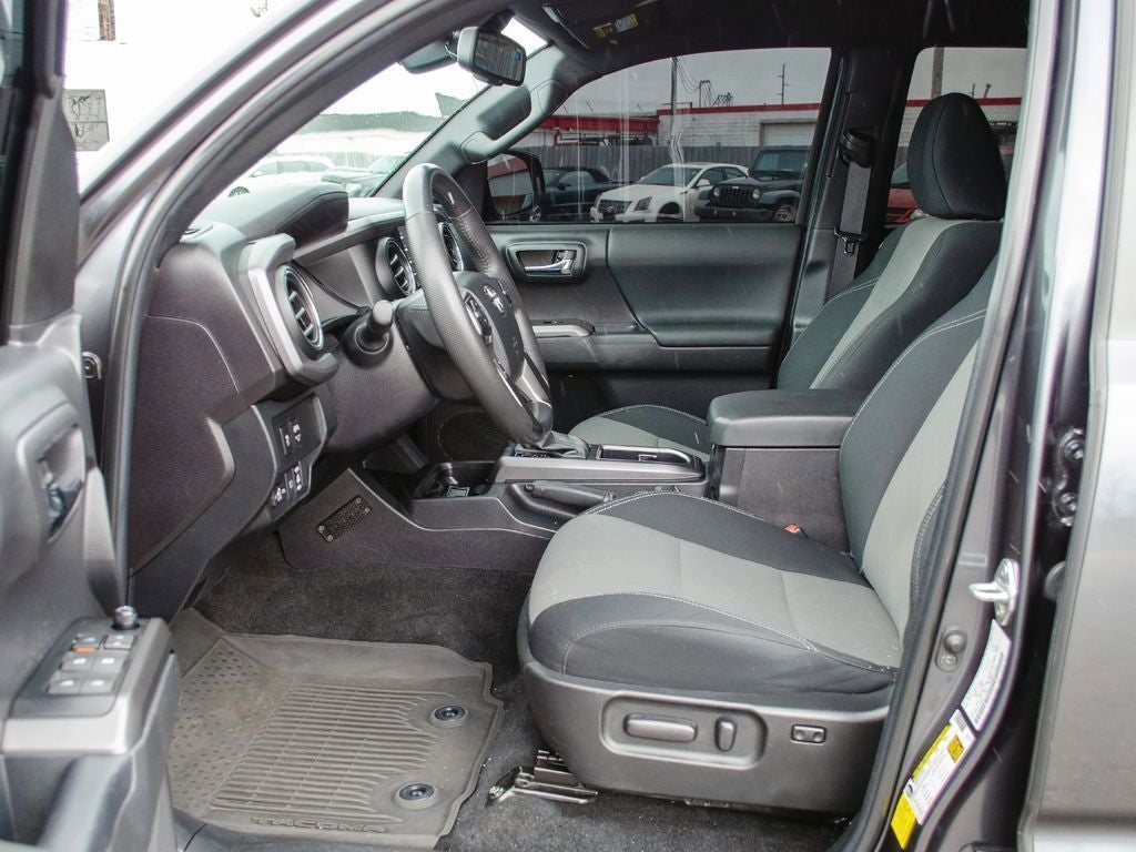 2023 Toyota Tacoma TRD Sport V6