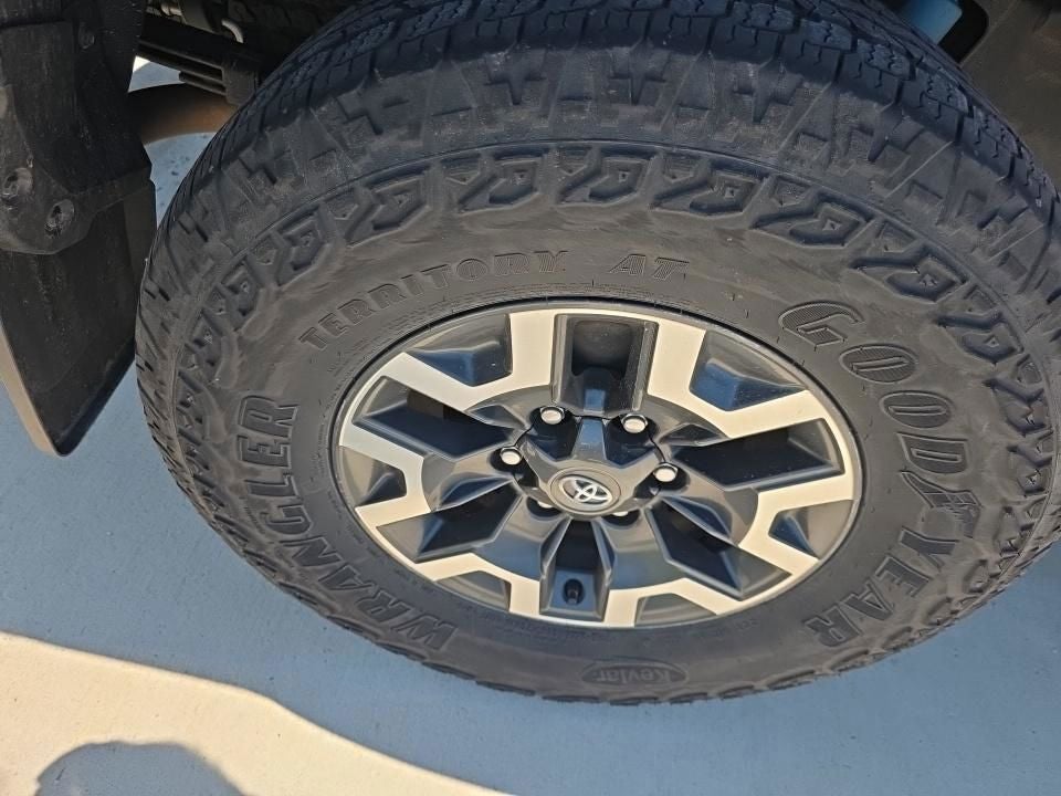 2023 Toyota Tacoma TRD Off-Road V6