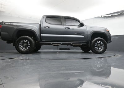 2022 Toyota Tacoma TRD Off-Road V6