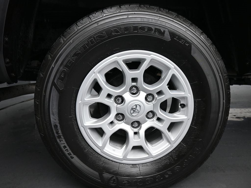 2022 Toyota Tacoma SR5 V6