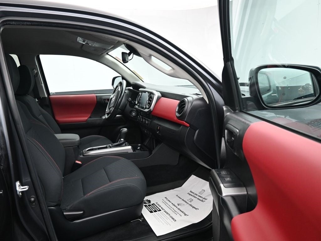 2022 Toyota Tacoma SR5 V6