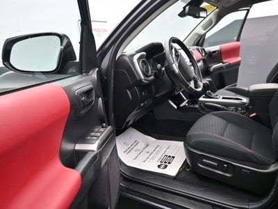 2022 Toyota Tacoma SR5 V6