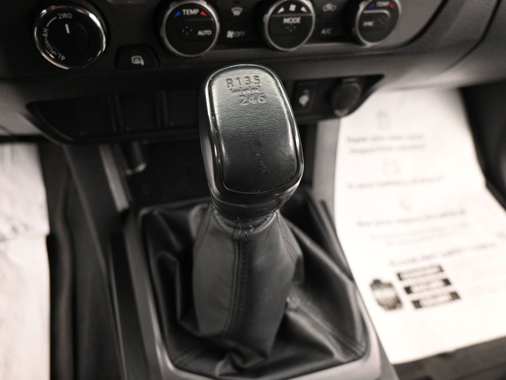 2022 Toyota Tacoma TRD Off-Road V6